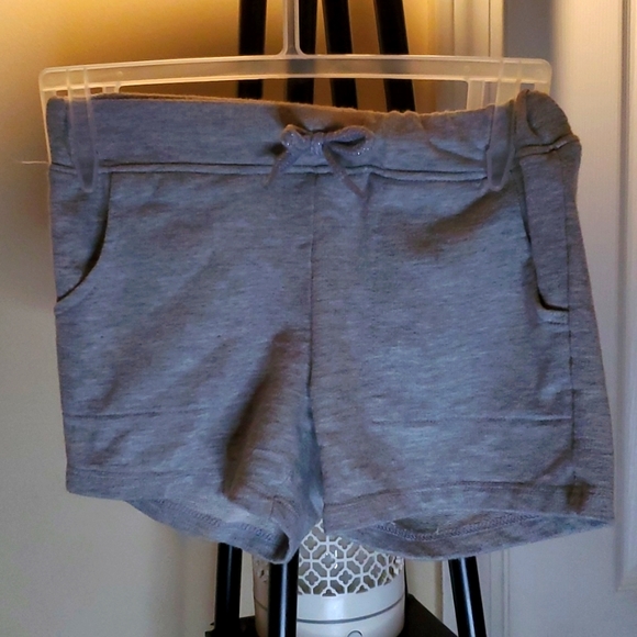 DISNEY MINNIE MOUSE SHORTS SET SZ 2T - Picture 3 of 4